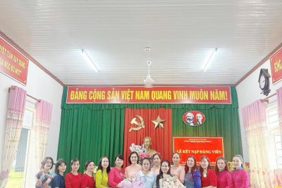 LỄ KẾT NẠP ĐẢNG VIÊN MỚI