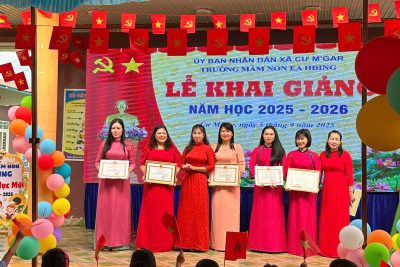 🌸 Tôn Vinh Những Người Nhà Giáo Thầm Lặng 🌸